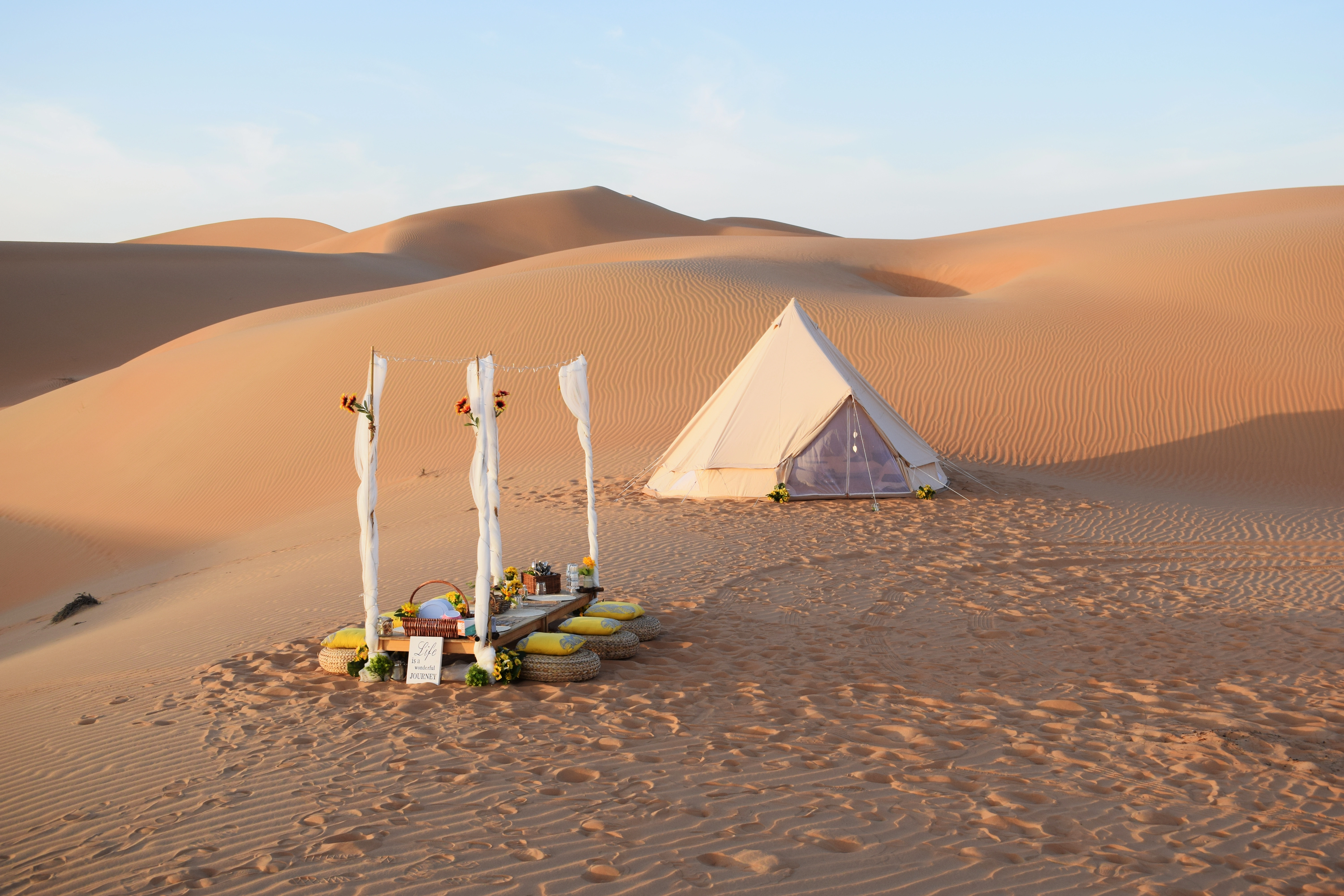 Overnight Luxury Glamping in Desert